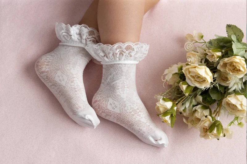 New Markdowns vintage-inspired dressLace Ankle Sock