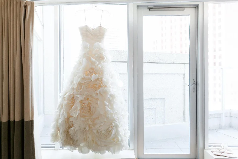 Super Sale Monique Lhuillier Sunday Rose