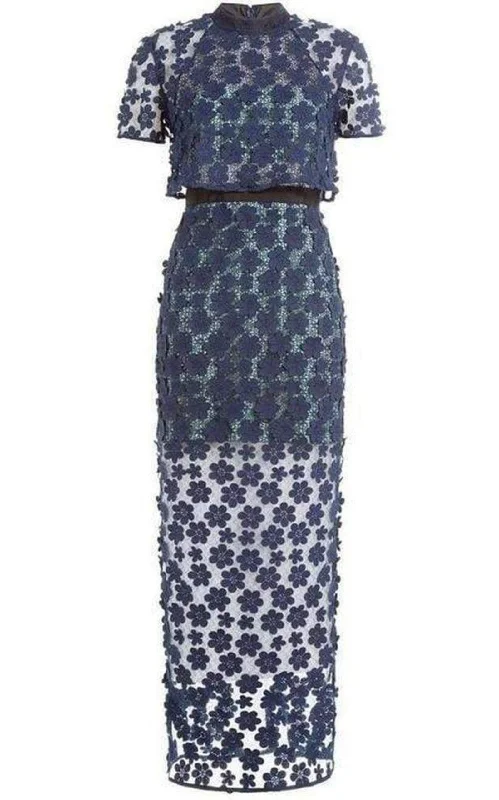 Midnight Sale off-shoulder dressOverlay Lace Maxi Dress