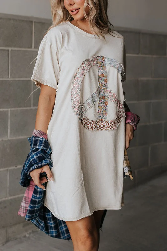 Super Deal Peace Out Babe Dress