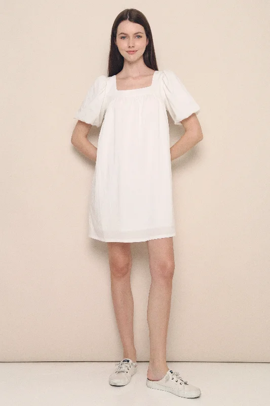 Can't Miss Rini Square Neck Dress White