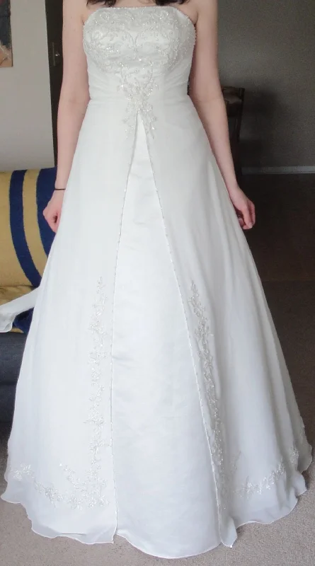 Limited Stock David's Bridal V9010 A-line with Chiffon Split Front Overlay
