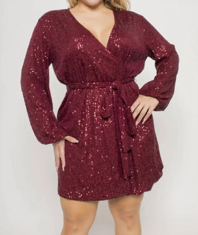 Hurry In form-fitting dressSequin Wrap Dress In Burgundy