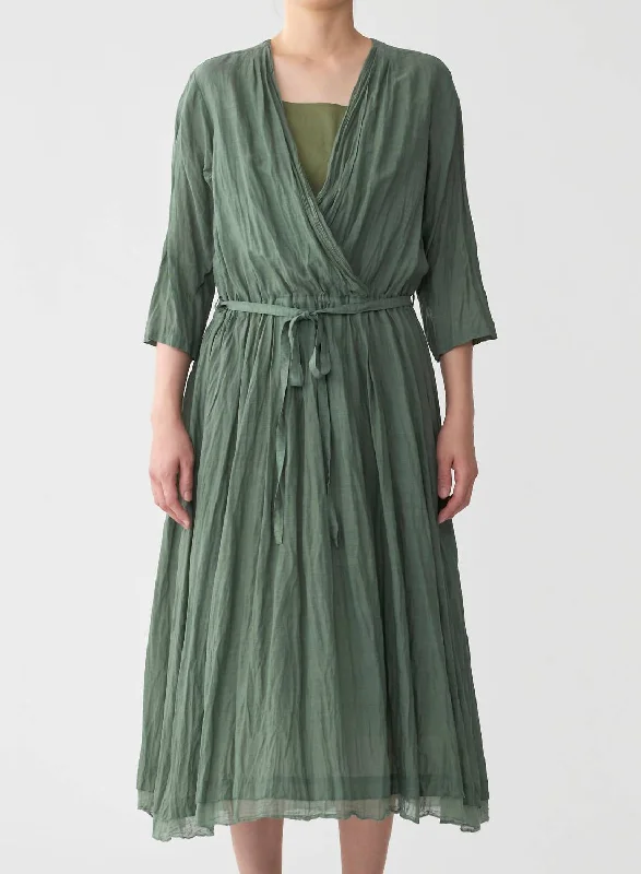 Bonus Savings pleated maxi dressBotanical Dye Belted Dress In Green