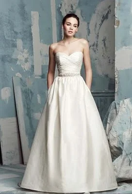 Low Prices Paloma Blanca Paloma Blanca 4104 Size 4