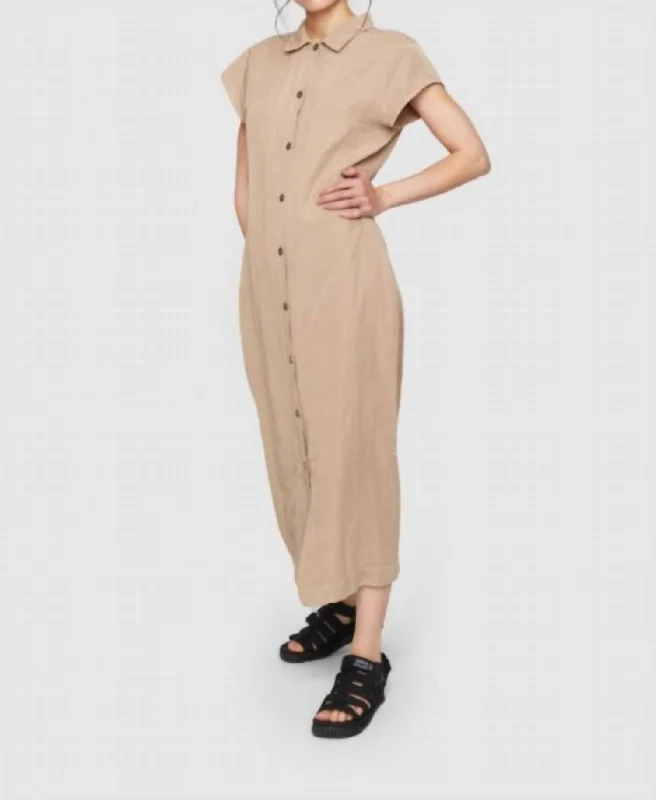 Best Seller fitted dressMomo Dress In Warm Taupe
