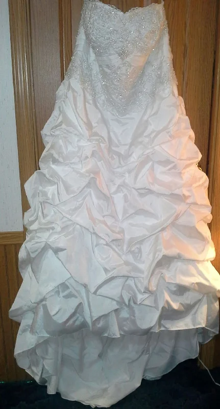 Sale Event David's Bridal Taffeta pick-up gown beaded metallic lace bodice