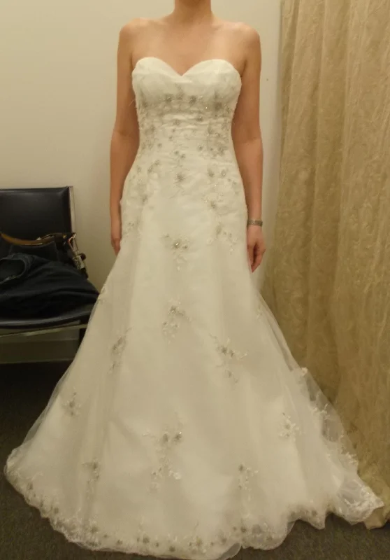 Big Savings Demetrios Demetrios beaded gown
