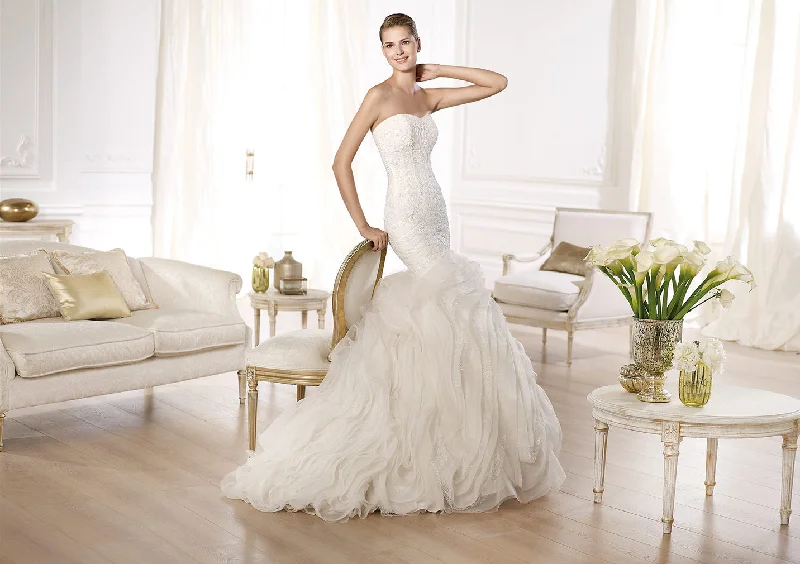 Midnight Madness Pronovias Ontina