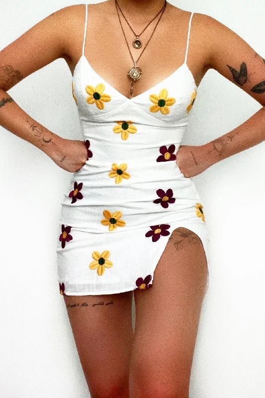 Deal Explosion Leilani Floral Mini Dress