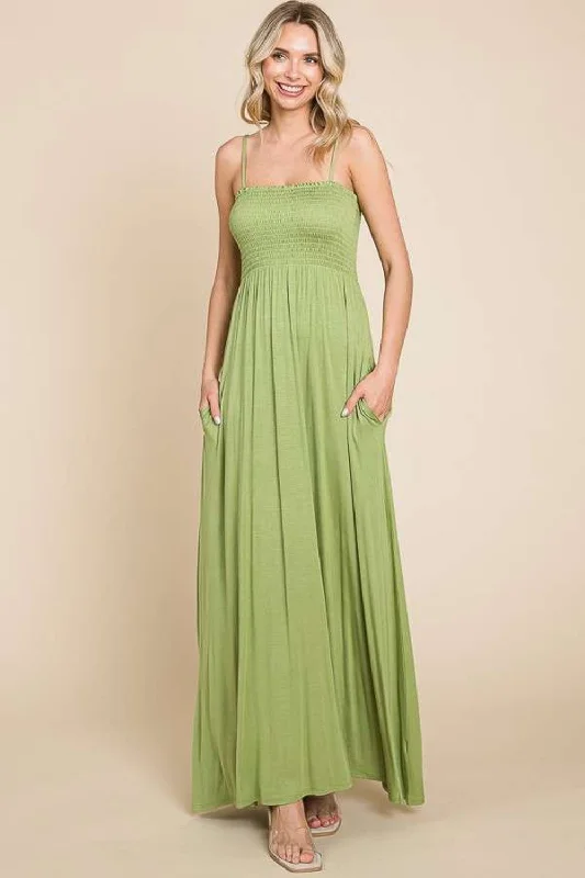 Last Chance sleeveless dressCulture Code Full Size Smocked Cami Maxi Dress with Pockets