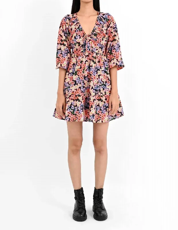 Super Deal casual midi dressMacaw Dress In Monarch Black