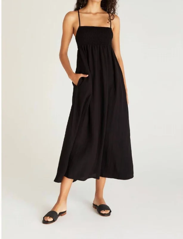 Beachside Midi Dress In Black