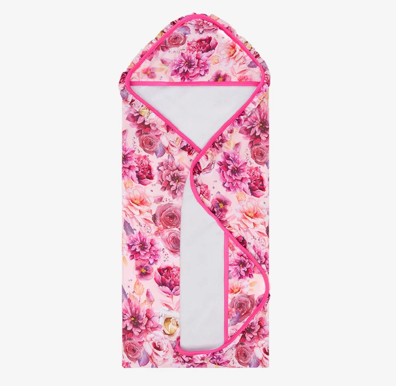 Take Advantage flowy evening dressPosh Peanut Amira Hooded Towel